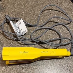 Drybar big crimpin hair crimper